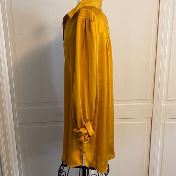 Vince Camuto Mustard Yellow Blouse - Picture 3 of 4